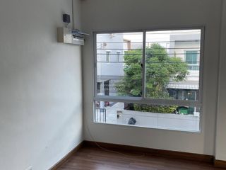 For rent 4 bedrooms house in Bang Khun Thian, Bangkok