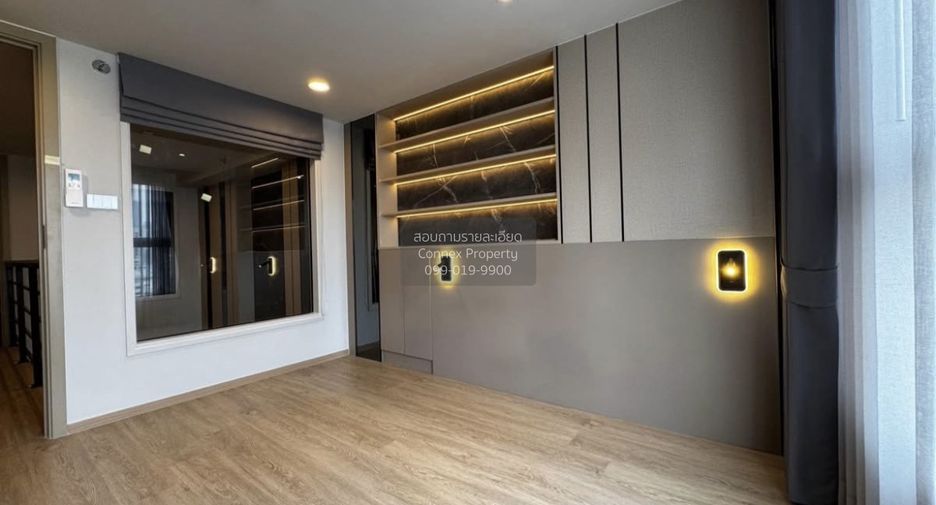 For rent 2 bedrooms condo in Bang Rak, Bangkok