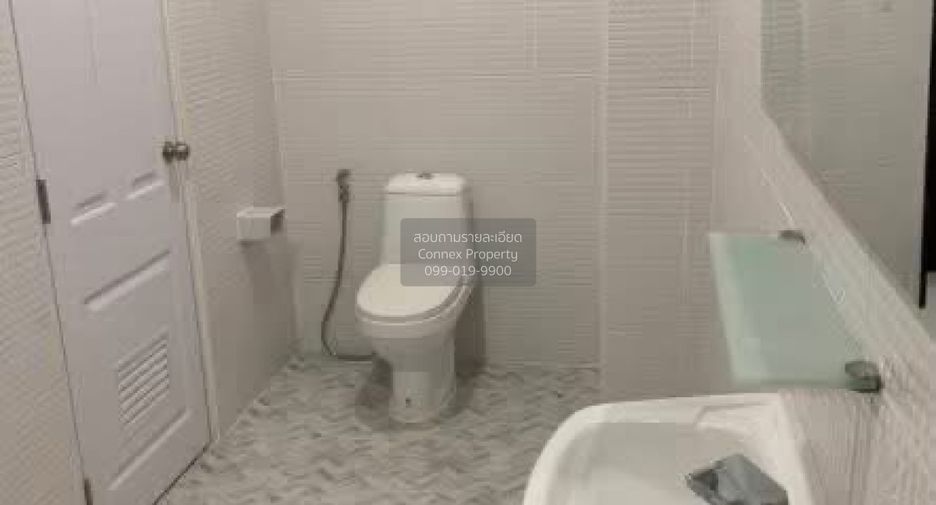 For rent 5 bedrooms retail Space in Sathon, Bangkok