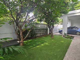 Casa en alquiler de 3 habitaciones en Watthana, Bangkok
