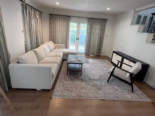Casa en alquiler de 3 habitaciones en Watthana, Bangkok