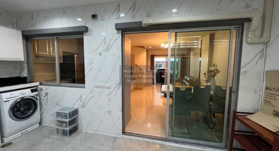 Reihenhaus zur Miete mit 5 Zimmer in Bang Khun Thian, Bangkok