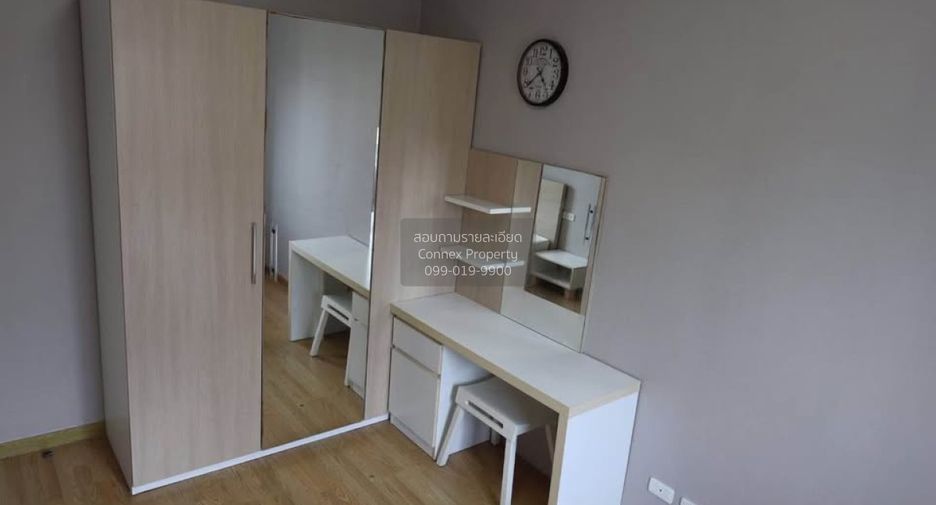 For rent 3 bedrooms townhouse in Lat Phrao, Bangkok