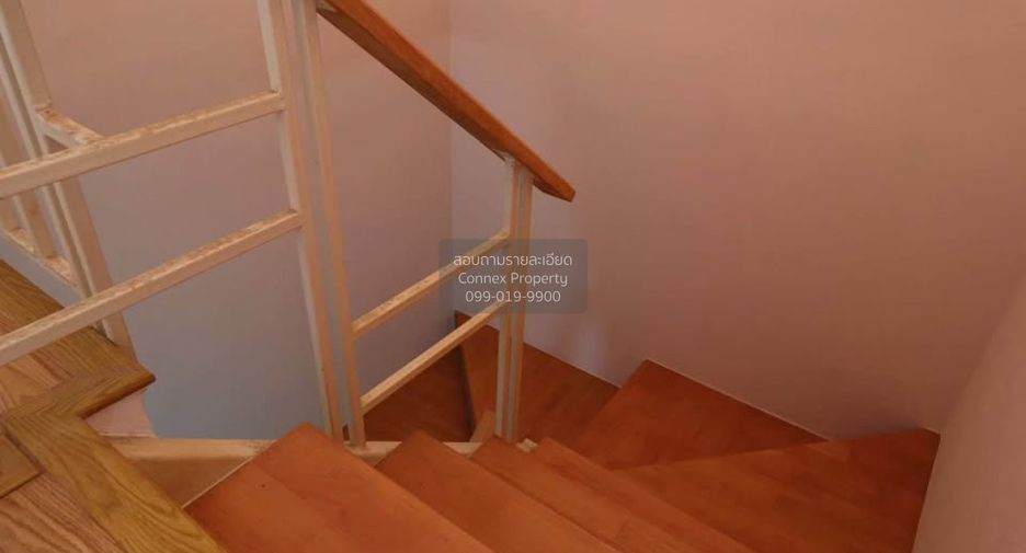 For rent 3 bedrooms townhouse in Lat Phrao, Bangkok