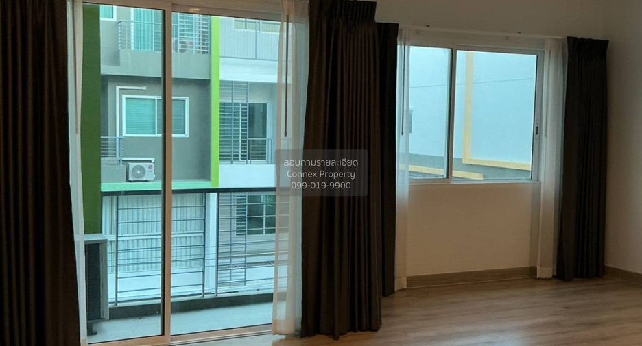 For rent 3 ベッドルーム townhouse in Chom Thong, Bangkok