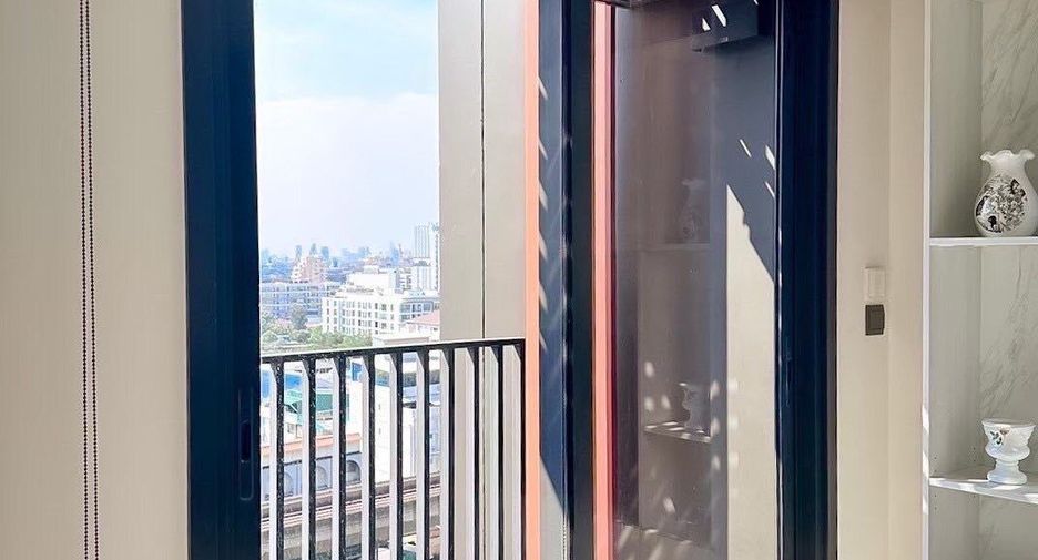 For rent 1 bed condo in Phra Khanong, Bangkok