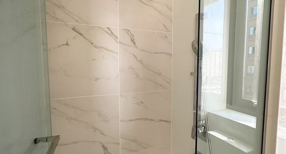 For rent 1 bed condo in Phra Khanong, Bangkok
