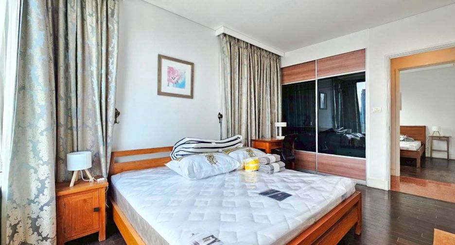 For rent and for sale 2 bedrooms condo in Khlong Toei, Bangkok