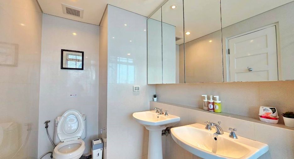 For rent and for sale 2 bedrooms condo in Khlong Toei, Bangkok