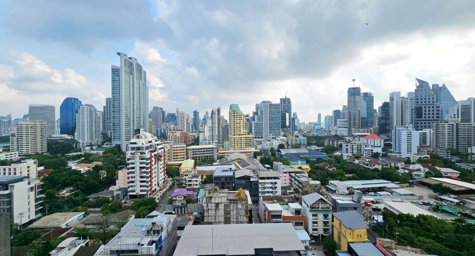 For rent and for sale 2 bedrooms condo in Khlong Toei, Bangkok