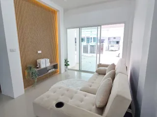 For sale 2 bedrooms townhouse in Bang Lamung, Chonburi