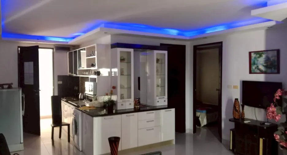 For rent 2 bedrooms condo in North Pattaya, Pattaya