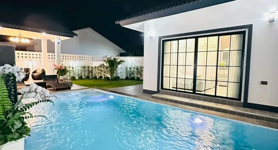 Casa en venta de 4 habitaciones en East Pattaya, Pattaya