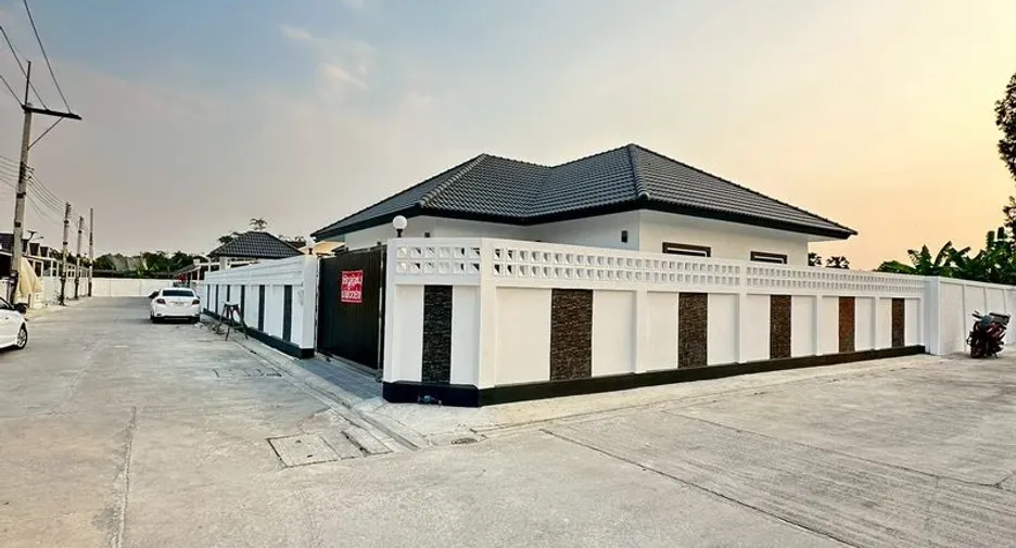 Casa en venta de 4 habitaciones en East Pattaya, Pattaya