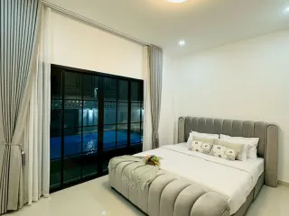 Casa en venta de 4 habitaciones en Bang Lamung, Chonburi