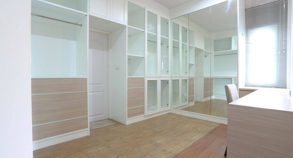 ให้เช่า 5 ห้องนอน บ้านเดี่ยว ใน หางดง, เชียงใหม่