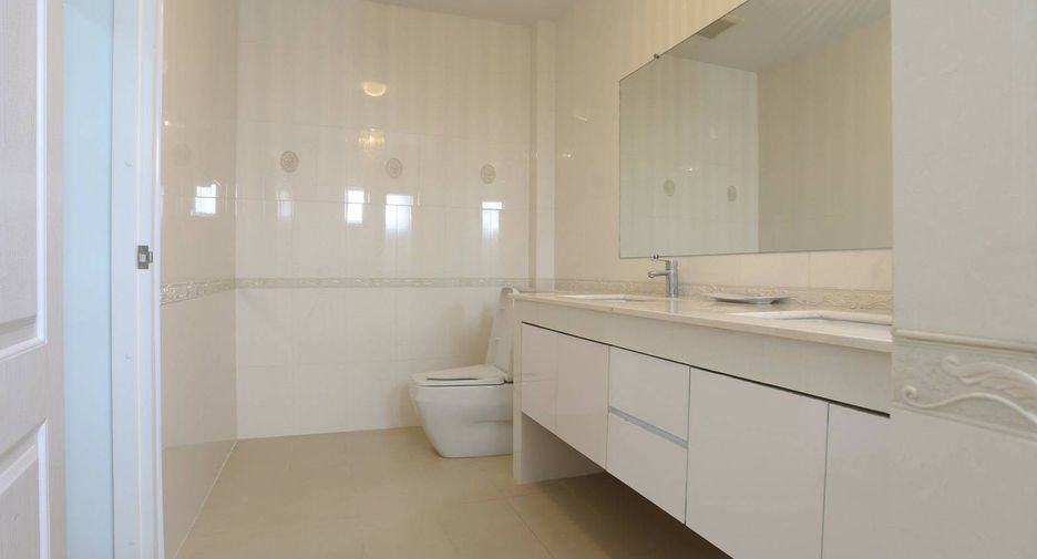 ให้เช่า 5 ห้องนอน บ้านเดี่ยว ใน หางดง, เชียงใหม่