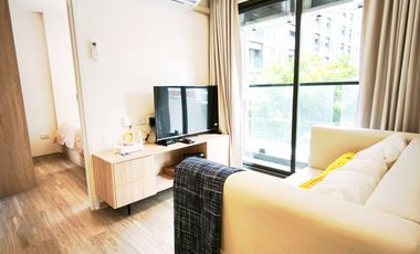 À louer 2 chambres condo à Phra Khanong, Bangkok