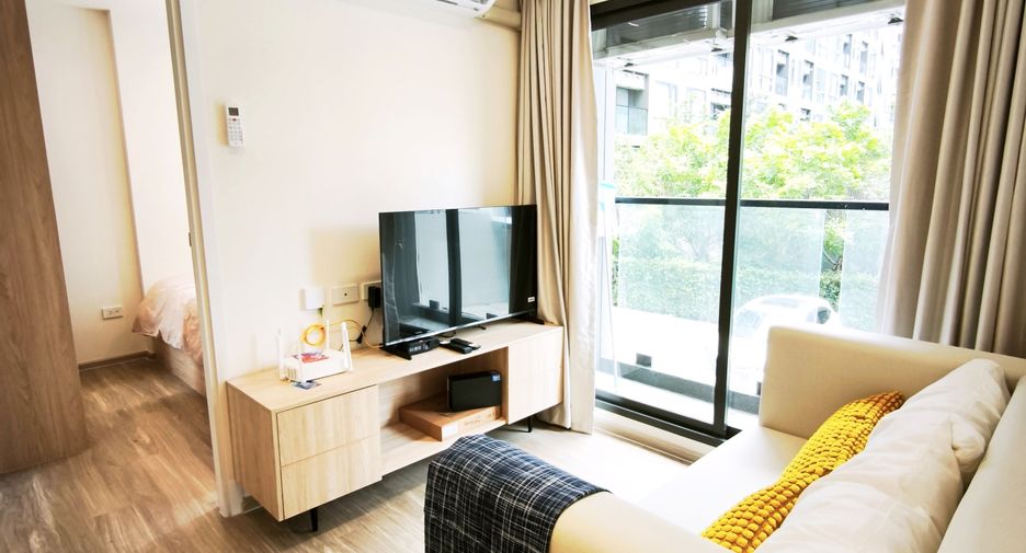 For rent 2 bedrooms condo in Phra Khanong, Bangkok