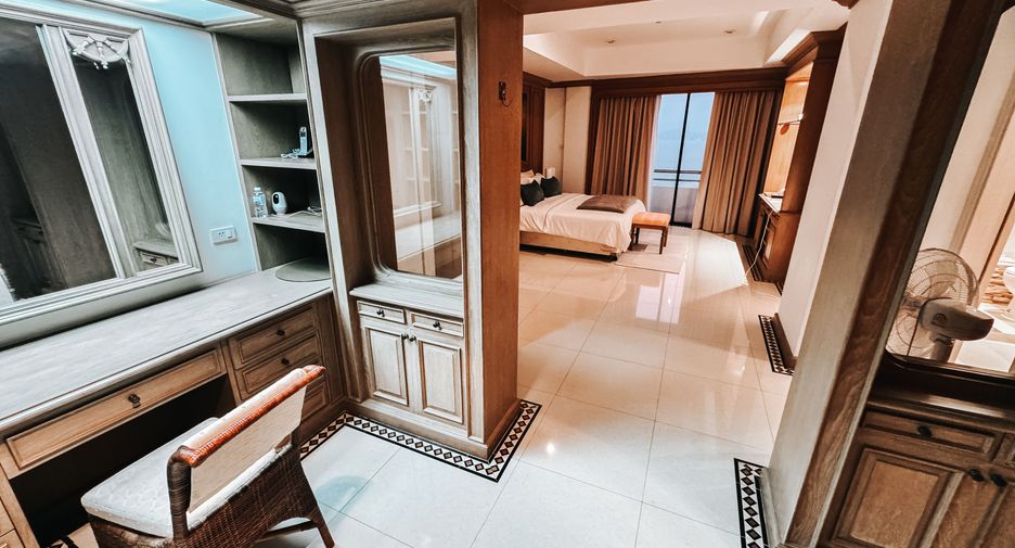 À vendre 4 chambres condo à Pratumnak, Pattaya