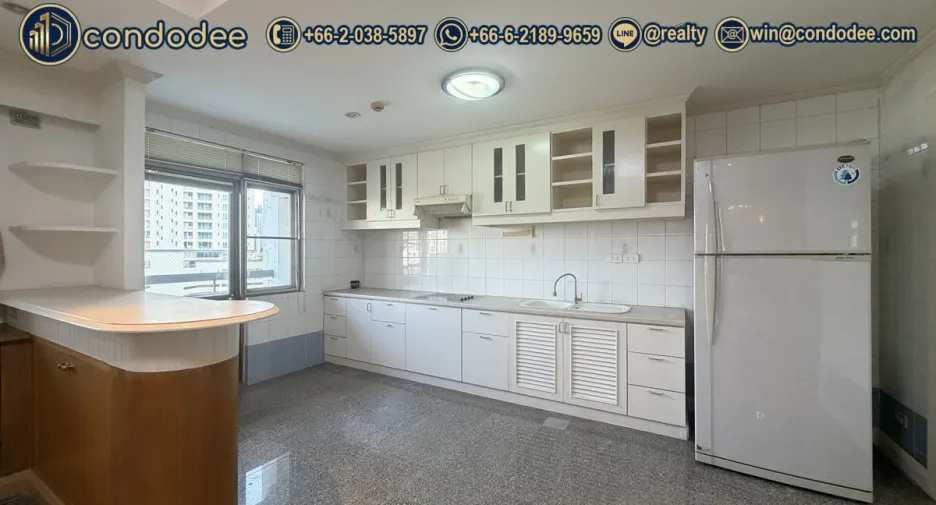 À vendre 3 chambres condo à Watthana, Bangkok