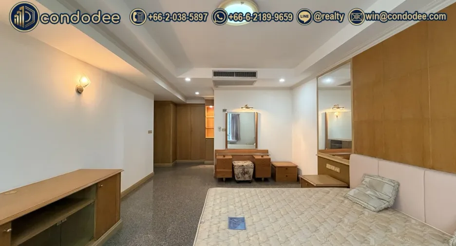 À vendre 3 chambres condo à Watthana, Bangkok