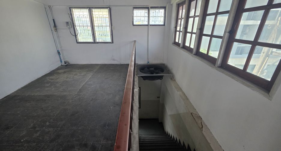 For sale and for rent 4 bedrooms retail Space in Mueang Chiang Mai, Chiang Mai