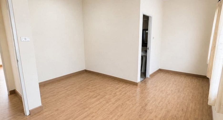 For sale 5 bedrooms house in San Kamphaeng, Chiang Mai