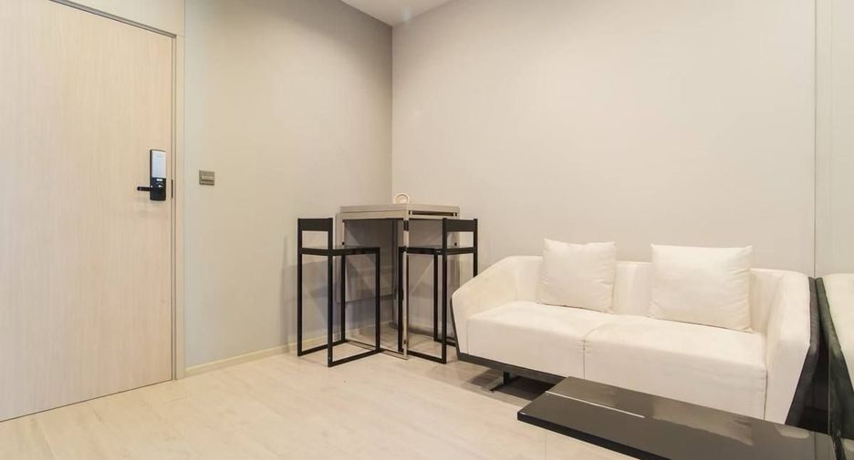 For rent 1 bed condo in Watthana, Bangkok