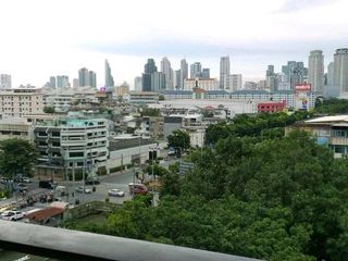 Condo en venta de 1 habitaciones en Yan Nawa, Bangkok