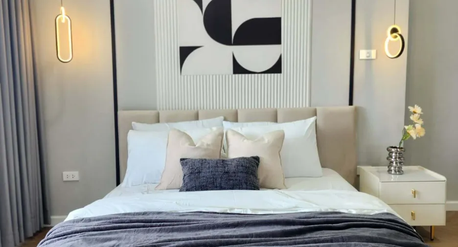 For sale 2 bedrooms condo in Huai Khwang, Bangkok