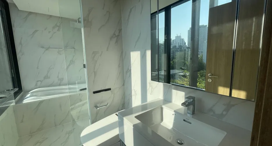 For rent 2 ベッドルーム condo in Watthana, Bangkok
