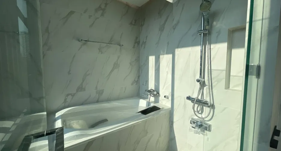 For rent 2 ベッドルーム condo in Watthana, Bangkok