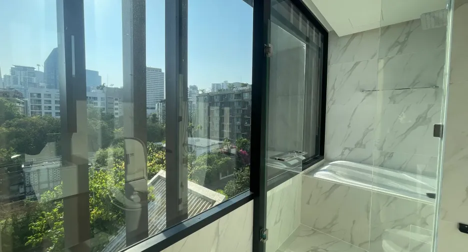 For rent 2 ベッドルーム condo in Watthana, Bangkok