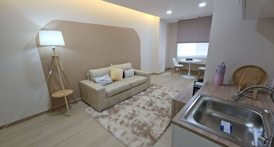 For sale 1 bed condo in Bang Na, Bangkok