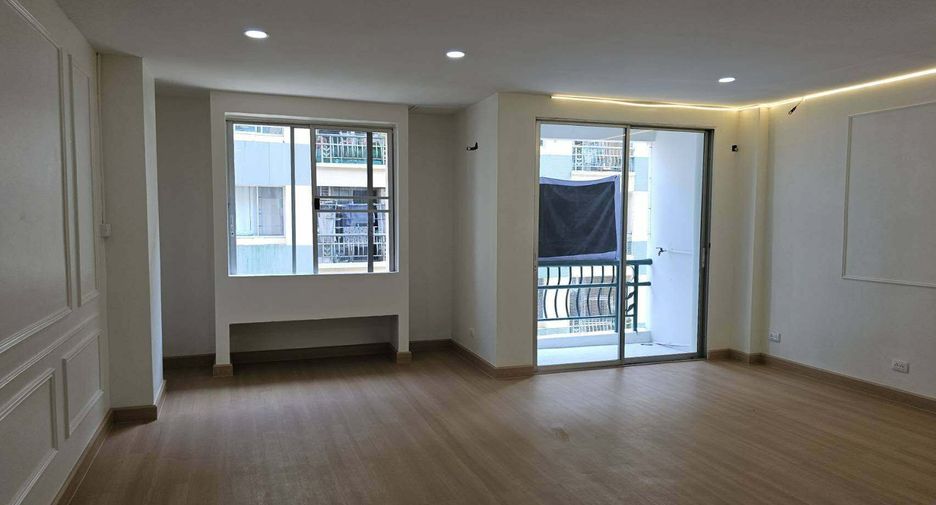 À vendre 1 chambre condo à Bang Na, Bangkok