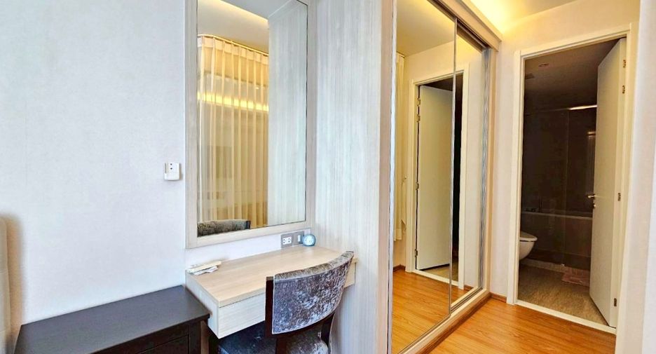 For rent 1 bed condo in Watthana, Bangkok