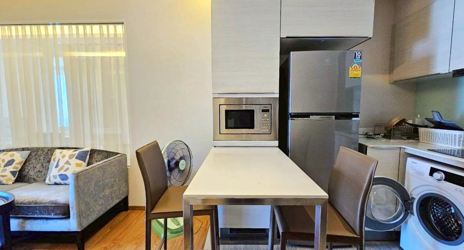 For rent 1 bed condo in Watthana, Bangkok