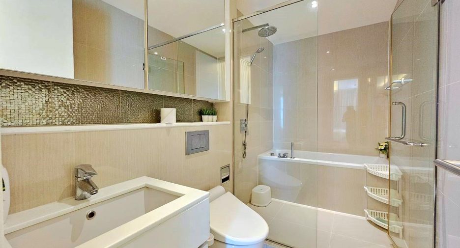 For rent 1 bed condo in Watthana, Bangkok