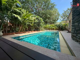 Casa en alquiler de 3 habitaciones en Bang Lamung, Chonburi