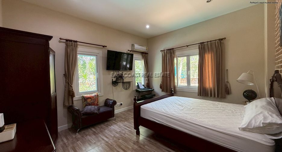 For rent 3 bedrooms house in East Pattaya, Pattaya