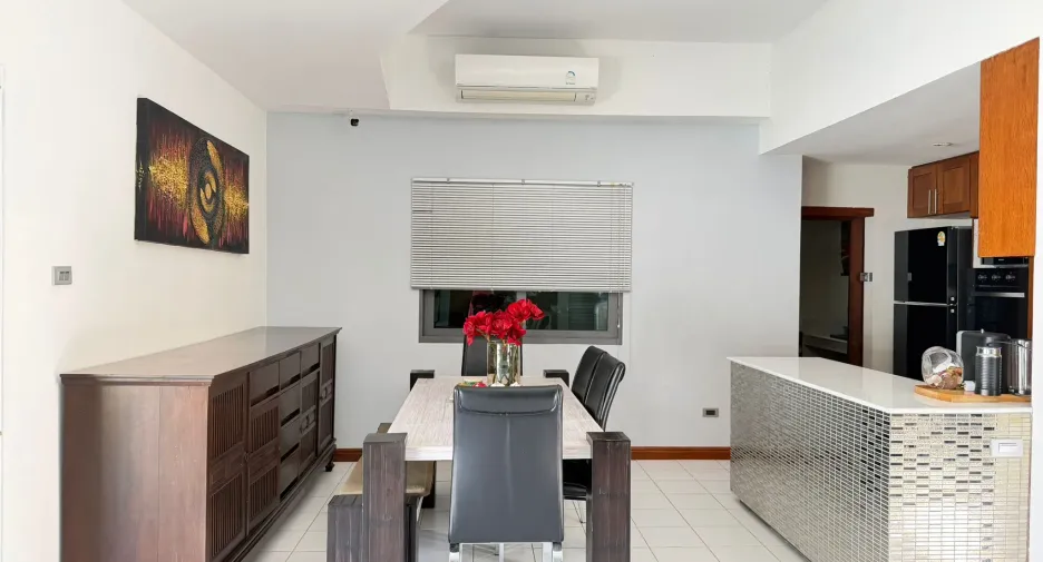 For sale and for rent 4 bedrooms villa in Kathu, Phuket