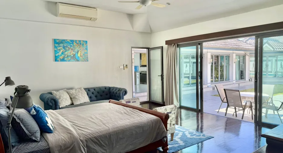 For sale and for rent 4 bedrooms villa in Kathu, Phuket