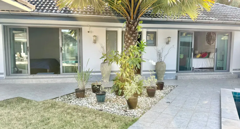For sale and for rent 4 bedrooms villa in Kathu, Phuket