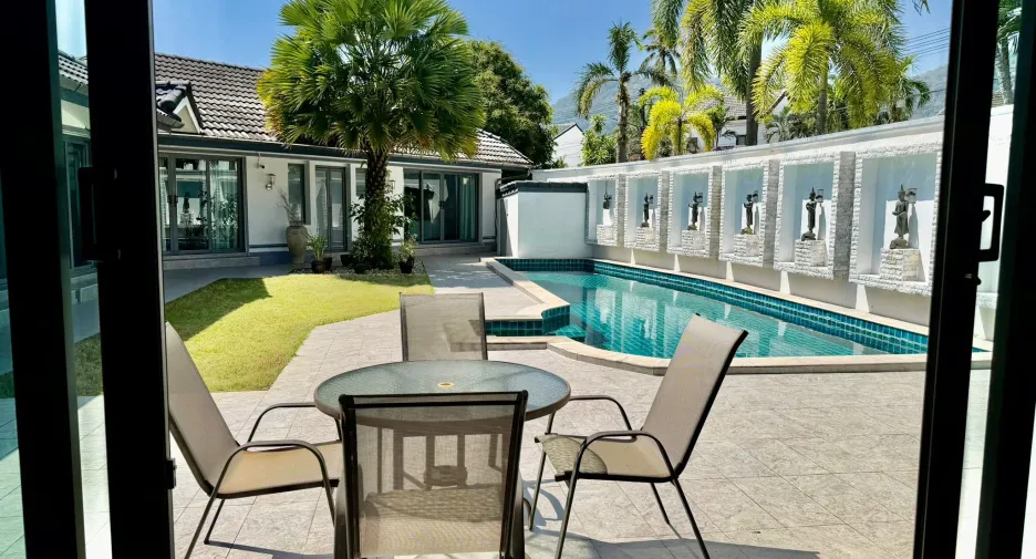 For sale and for rent 4 bedrooms villa in Kathu, Phuket