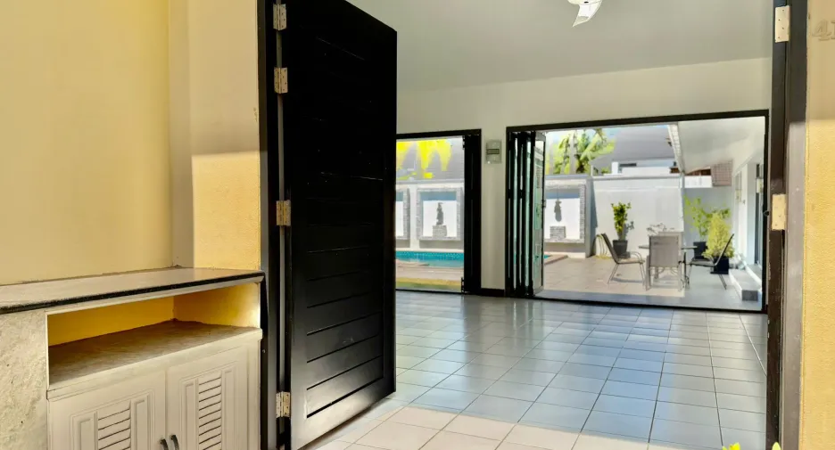 For sale and for rent 4 bedrooms villa in Kathu, Phuket