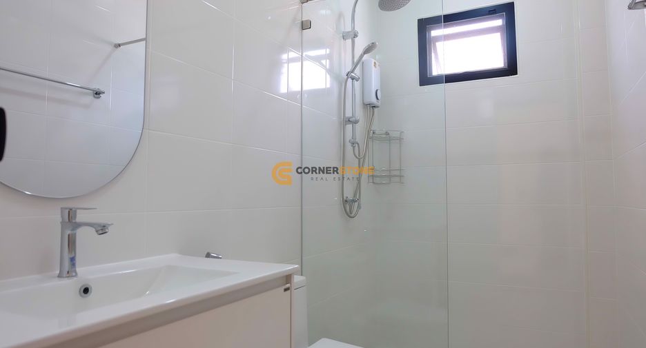 Haus zur Miete mit 4 Zimmer in Bang Lamung, Chonburi
