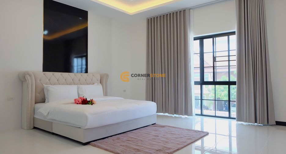 Haus zur Miete mit 4 Zimmer in Bang Lamung, Chonburi