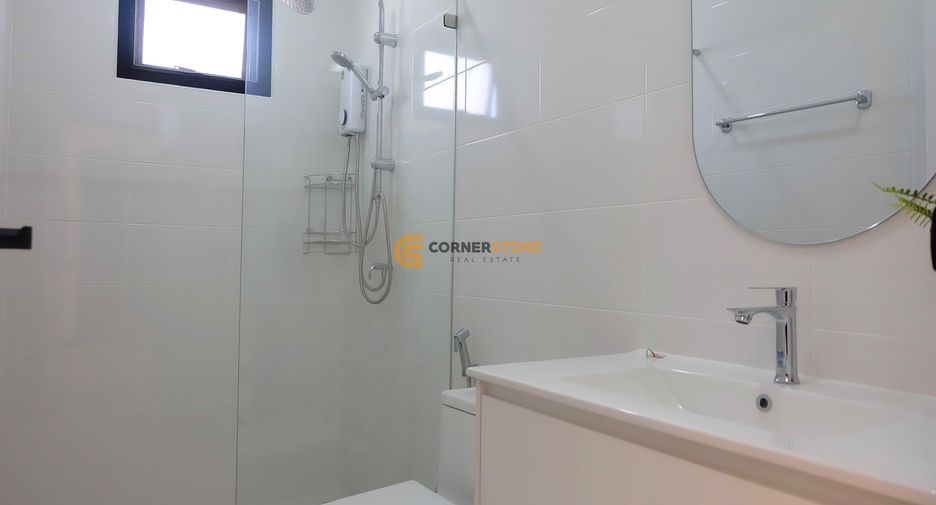 Haus zur Miete mit 4 Zimmer in Bang Lamung, Chonburi