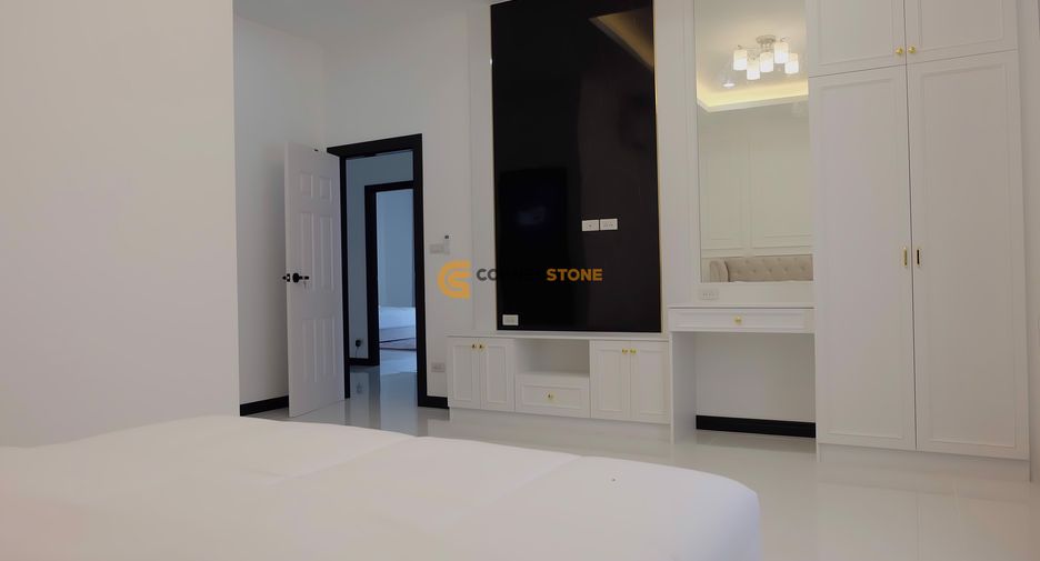 Haus zur Miete mit 4 Zimmer in Bang Lamung, Chonburi